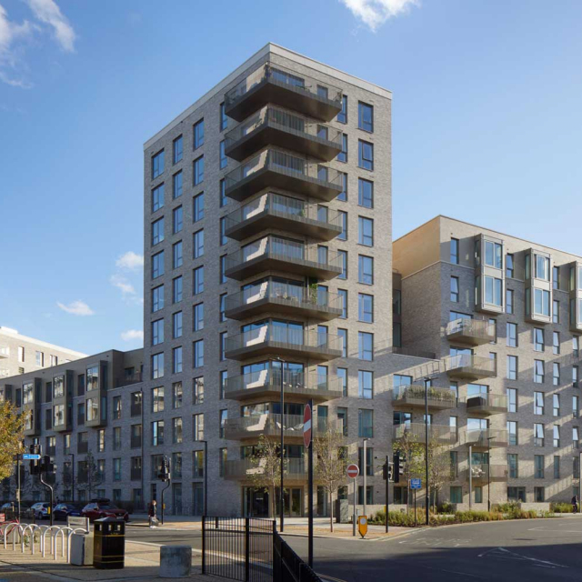 221003_JW_GMV301_010